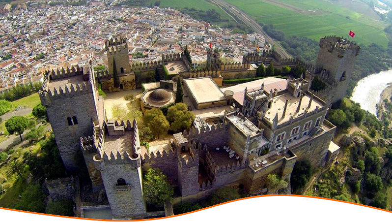 Cabecera :: Castillo de Almodovar